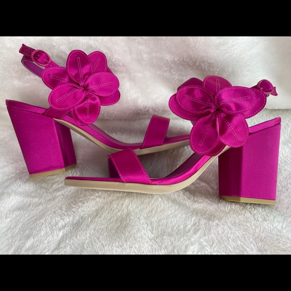 Rampage Chunk Heel Sandal NWOT Size 10